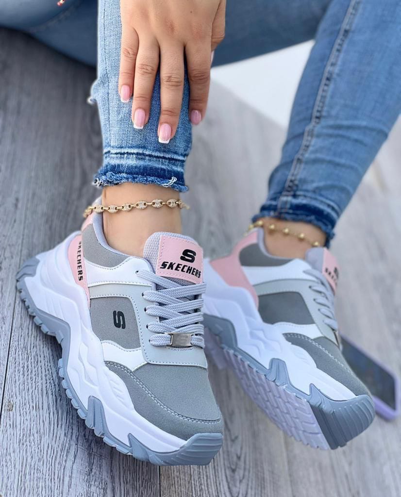SKECHERS